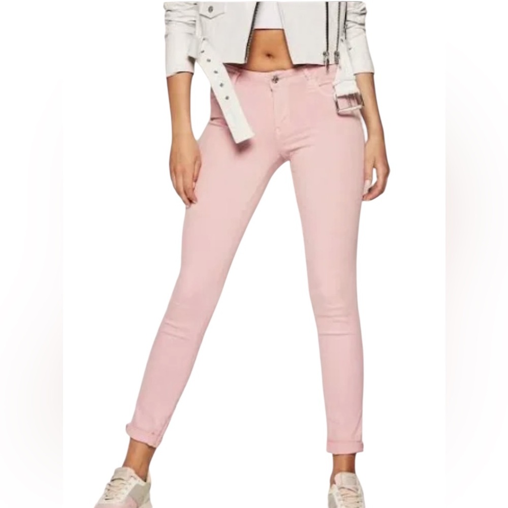 Guess | 2000’s Brittany mid rise skinny ankle jeans in pink